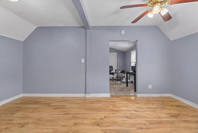 485 Belvidere Street E, Saint Paul, MN 55107