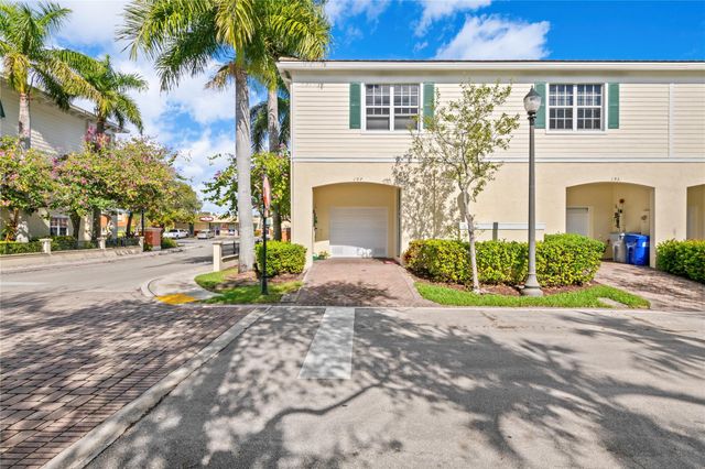 197 SW 6th Pl 197, Pompano Beach, FL 33060