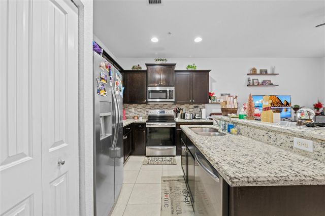 197 SW 6th Pl 197, Pompano Beach, FL 33060