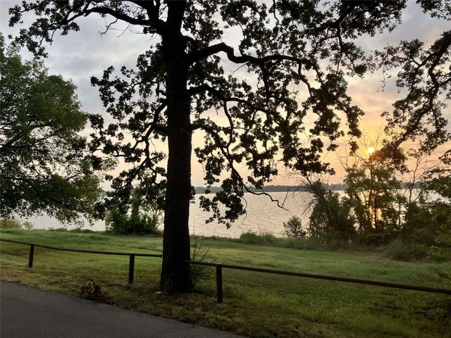 5200 Lake shore Lane 29, Denton, TX 76208