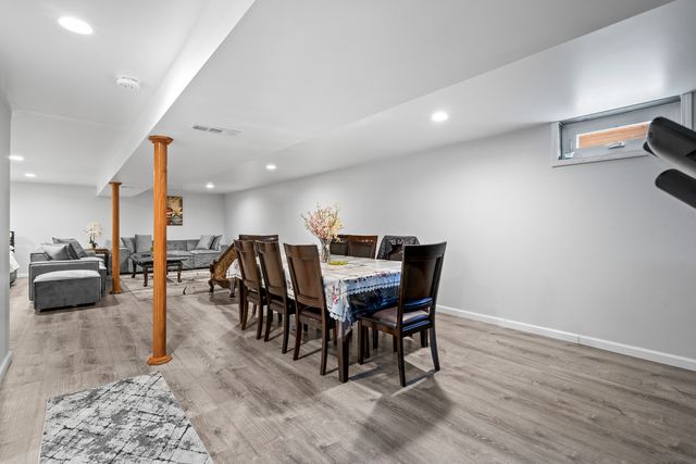 7625 W Strong Street, Harwood Heights, IL 60706