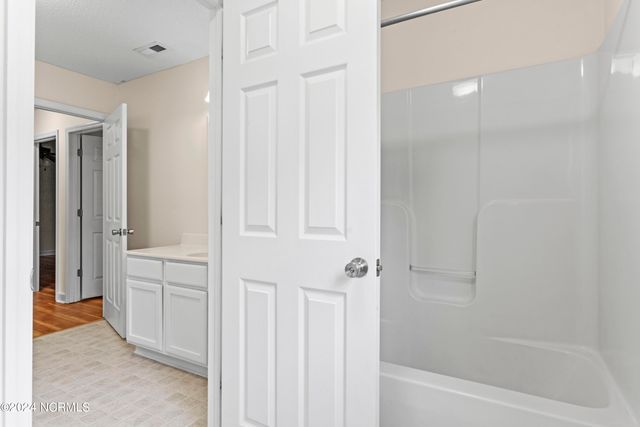 210 Egret Point Drive, Sneads Ferry, NC 28460