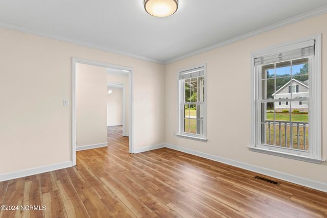 210 Egret Point Drive, Sneads Ferry, NC 28460