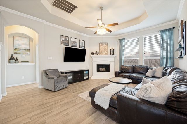 2020 Milano Lane, Lewisville, TX 75077