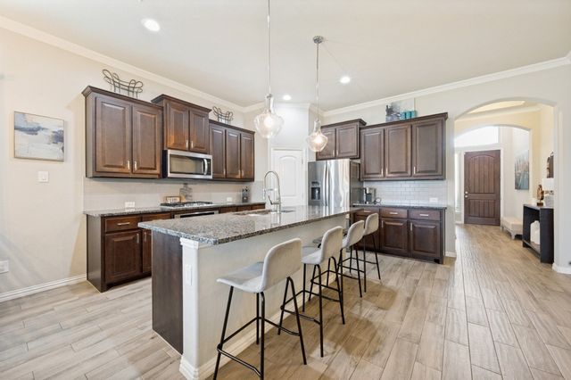 2020 Milano Lane, Lewisville, TX 75077