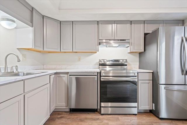 6617 Poplar Woods Cir S Apt 2, Germantown, TN 38138