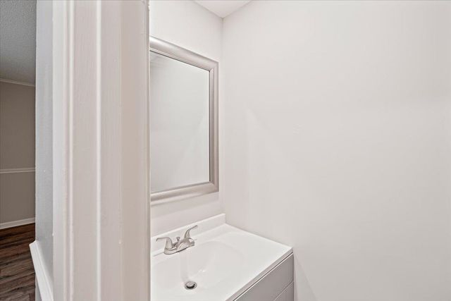 6617 Poplar Woods Cir S Apt 2, Germantown, TN 38138