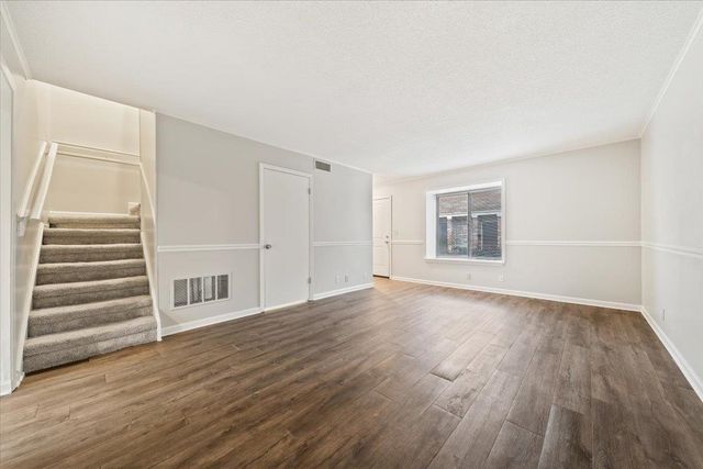 6617 Poplar Woods Cir S Apt 2, Germantown, TN 38138