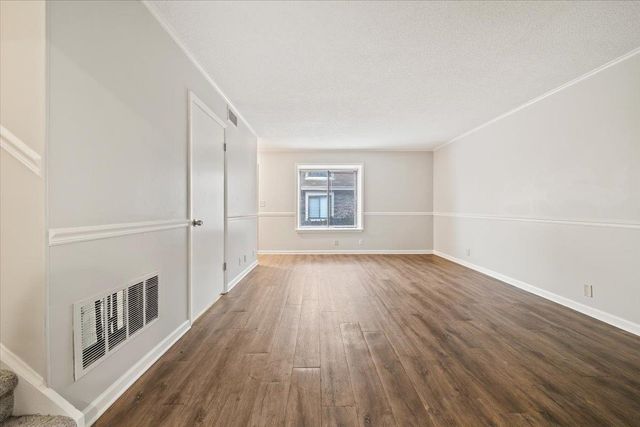 6617 Poplar Woods Cir S Apt 2, Germantown, TN 38138