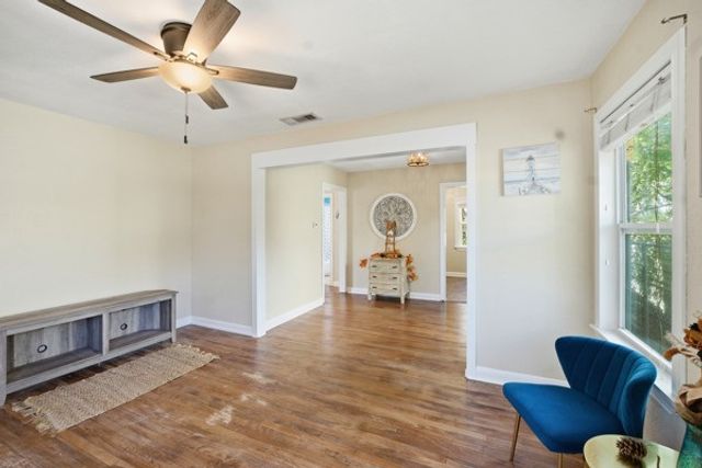 4333 Dinn St, Corpus Christi, TX 78415