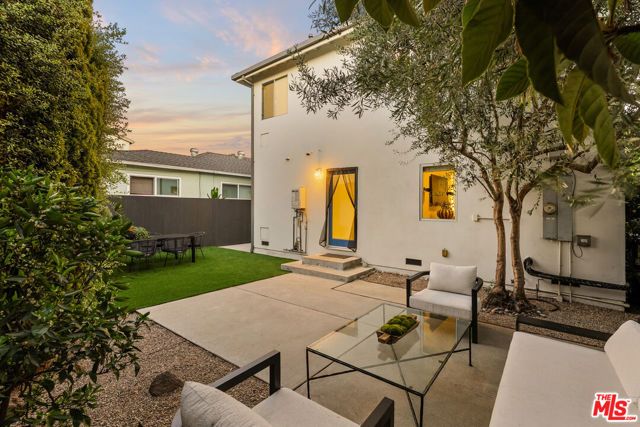 12545 Walsh Avenue, Los Angeles, CA 90066