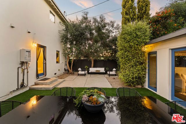 12545 Walsh Avenue, Los Angeles, CA 90066