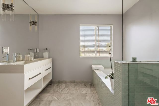 12545 Walsh Avenue, Los Angeles, CA 90066