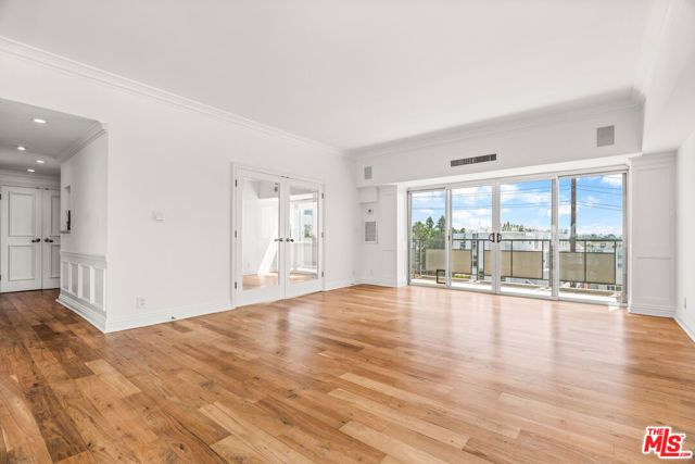 1155 N La Cienega Boulevard 306, West Hollywood, CA 90069