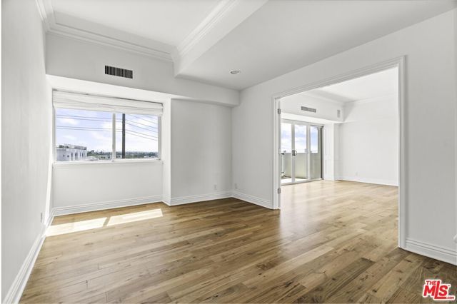 1155 N La Cienega Boulevard 306, West Hollywood, CA 90069
