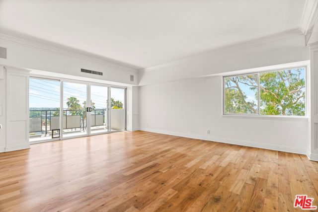 1155 N La Cienega Boulevard 306, West Hollywood, CA 90069