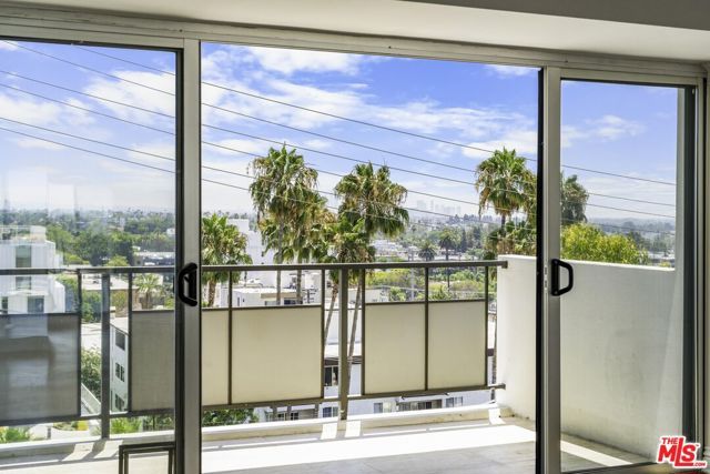 1155 N La Cienega Boulevard 306, West Hollywood, CA 90069