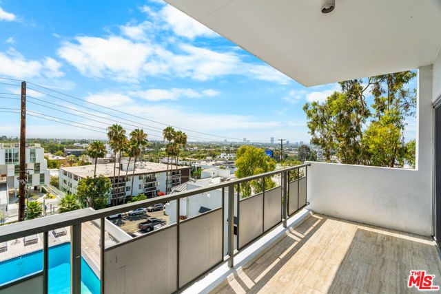 1155 N La Cienega Boulevard 306, West Hollywood, CA 90069