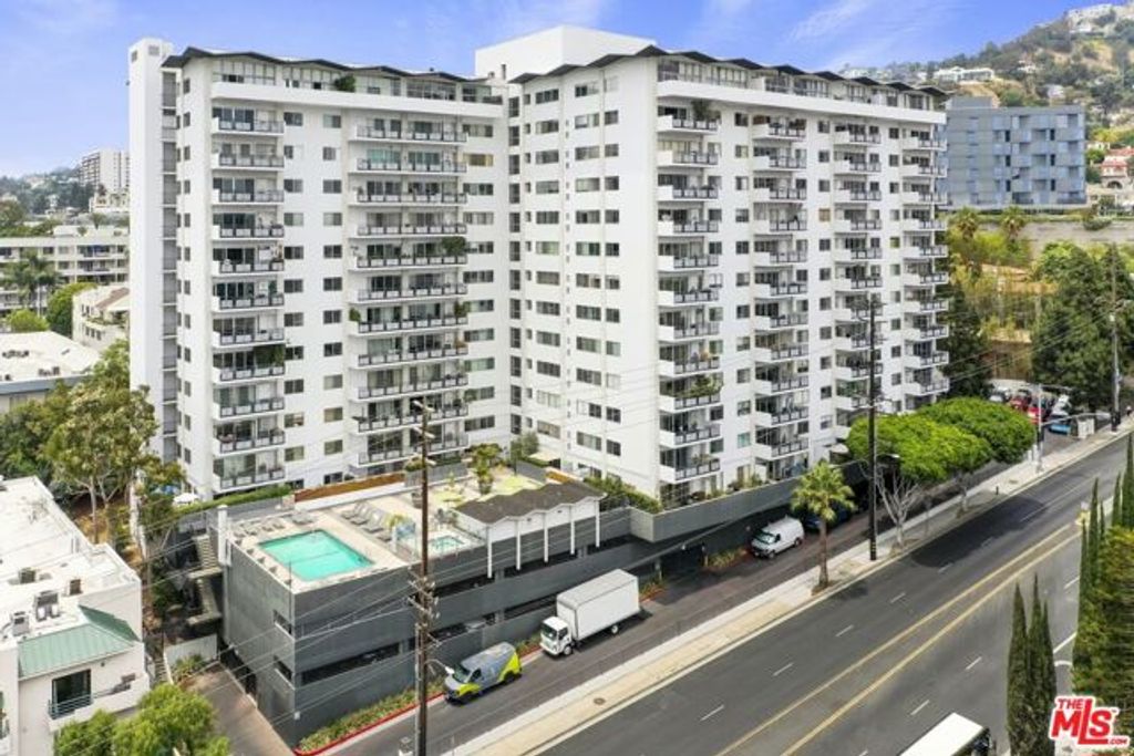 1155 N La Cienega Boulevard 306, West Hollywood, CA 90069