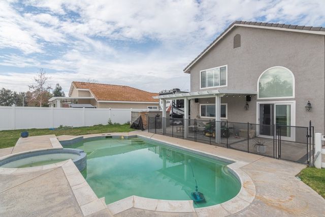 31841 Monique Circle, Temecula, CA 92591