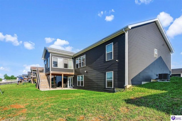132 Carriage Hills Lane, Elizabethtown, KY 42701