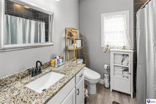 132 Carriage Hills Lane, Elizabethtown, KY 42701