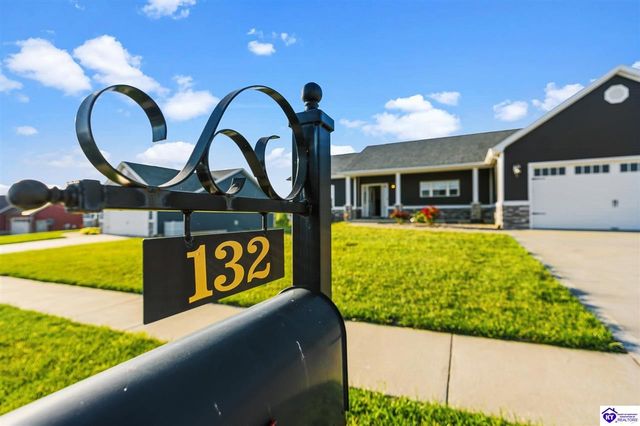 132 Carriage Hills Lane, Elizabethtown, KY 42701