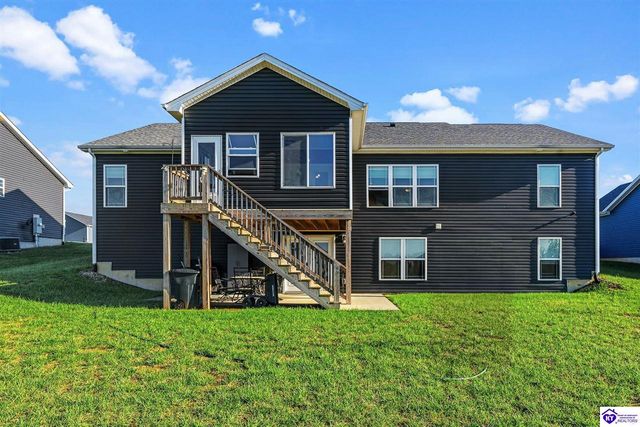 132 Carriage Hills Lane, Elizabethtown, KY 42701