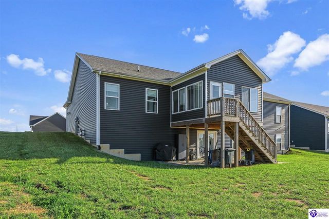 132 Carriage Hills Lane, Elizabethtown, KY 42701