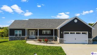 132 Carriage Hills Lane, Elizabethtown, KY 42701