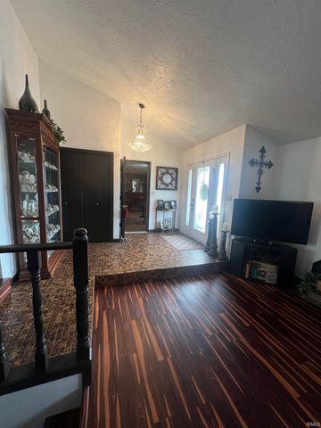 6281 E State Road 56 Highway, Dubois, IN 47527