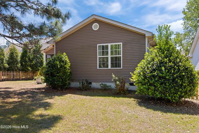 114 Lightwater Drive, Aberdeen, NC 28315