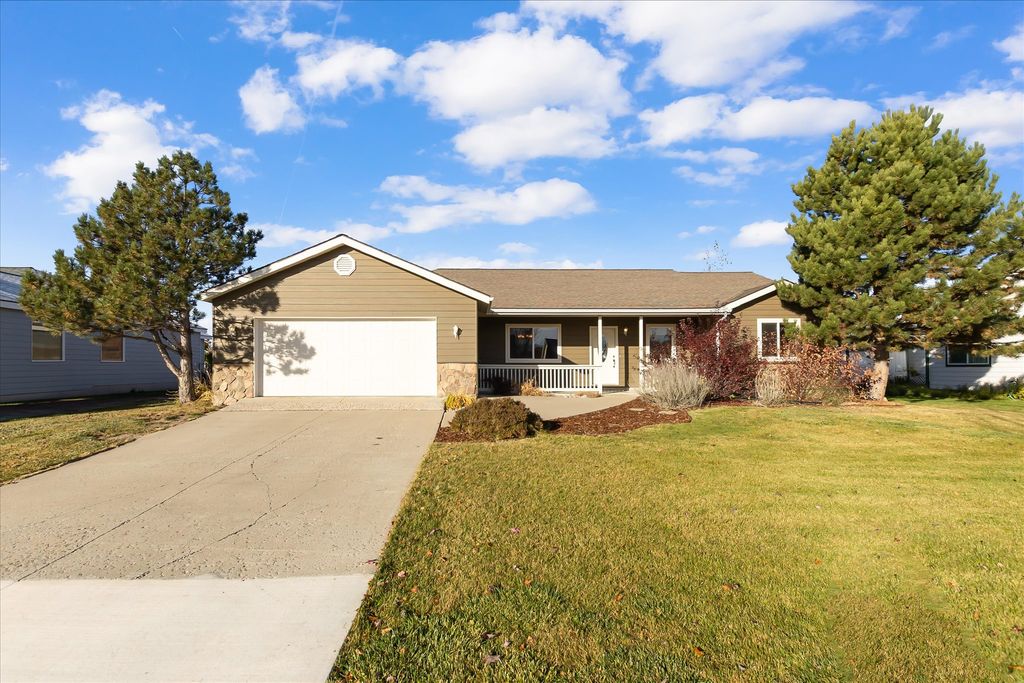 142 Blue Crest Drive, Kalispell, MT 59901 photo 3