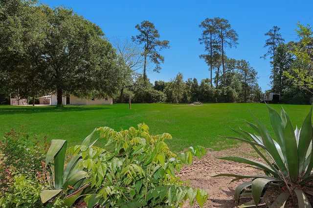 1231 Pruitt Road, Spring, TX 77380