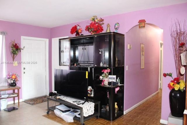 2950 NW 175th St, Miami Gardens, FL 33056