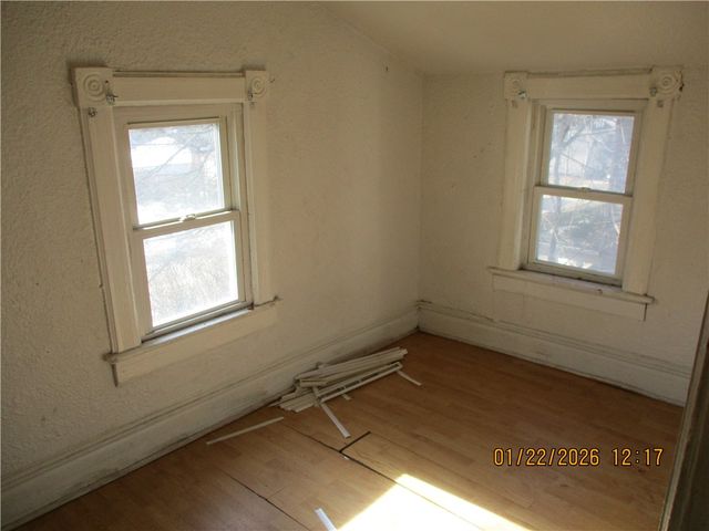 468 E Jefferson St, City Of But Ne, PA 16001