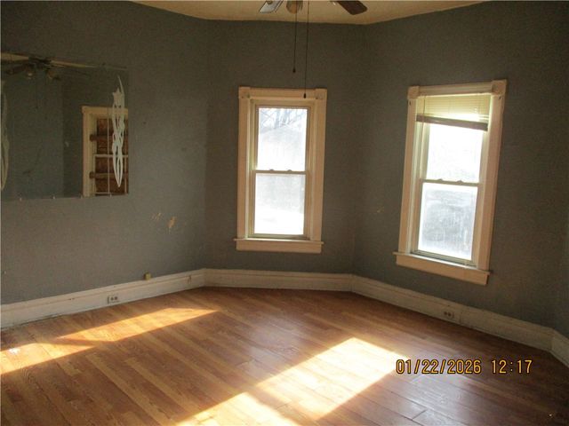 468 E Jefferson St, City Of But Ne, PA 16001