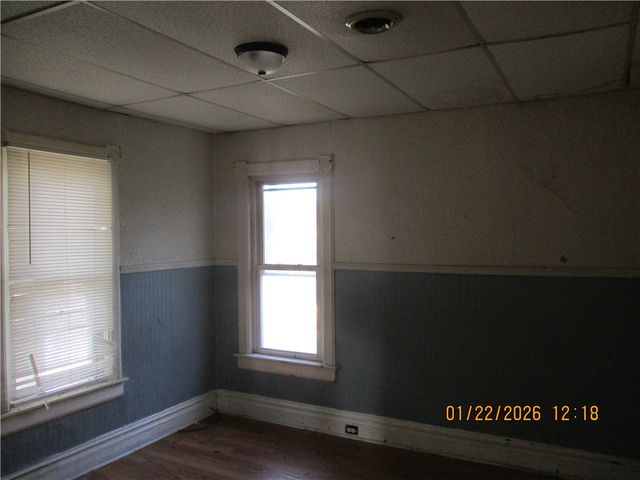 468 E Jefferson St, City Of But Ne, PA 16001