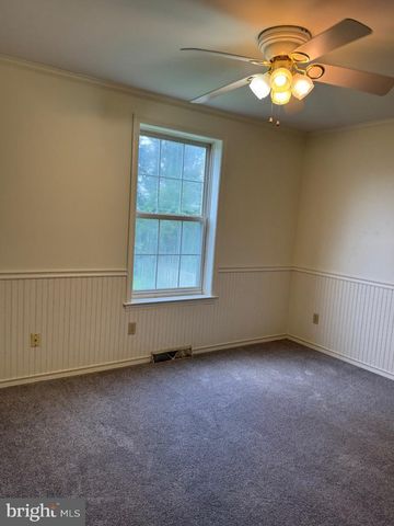 6 LAUREL LN, Lebanon, PA 17046