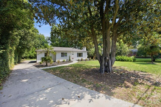 943 Hickory Nut Street, Charlotte, NC 28205