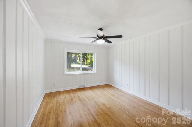 943 Hickory Nut Street, Charlotte, NC 28205