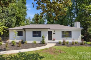 943 Hickory Nut Street, Charlotte, NC 28205