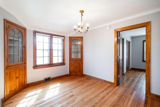 3120 N 56th STREET, Milwaukee, WI 53216