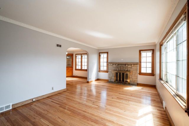 3120 N 56th STREET, Milwaukee, WI 53216