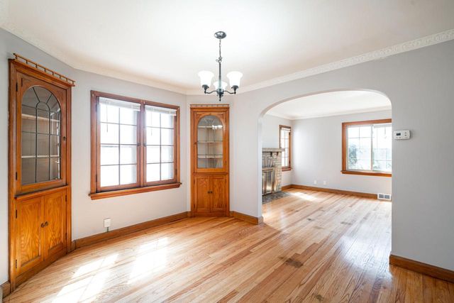 3120 N 56th STREET, Milwaukee, WI 53216