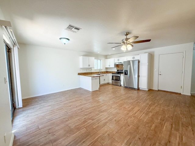 15626 N 29th Way, Phoenix, AZ 85032