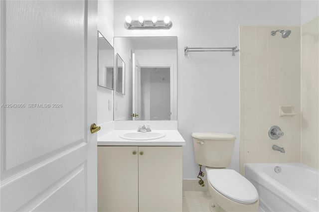 8858 W Flagler St 210, Miami, FL 33174