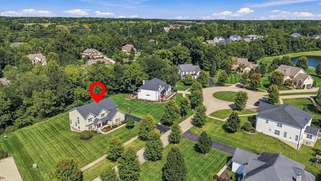 1002 Rambling Brook Way, Delaware, OH 43015