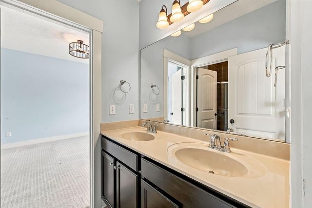 1002 Rambling Brook Way, Delaware, OH 43015