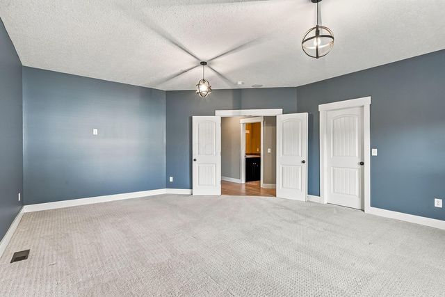 1002 Rambling Brook Way, Delaware, OH 43015